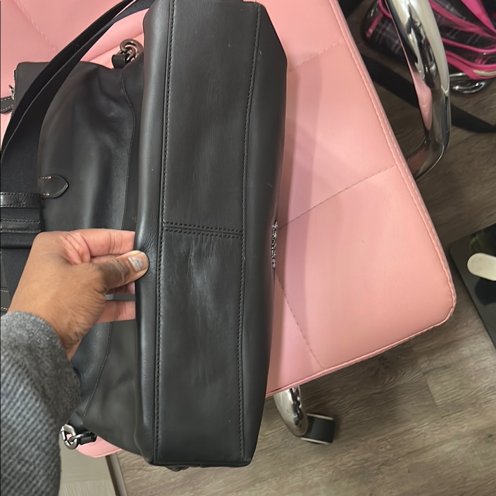 Coach Graham Foldover Crossbody Messenger Smooth Leather Black Bag. - Picture 6 of 16